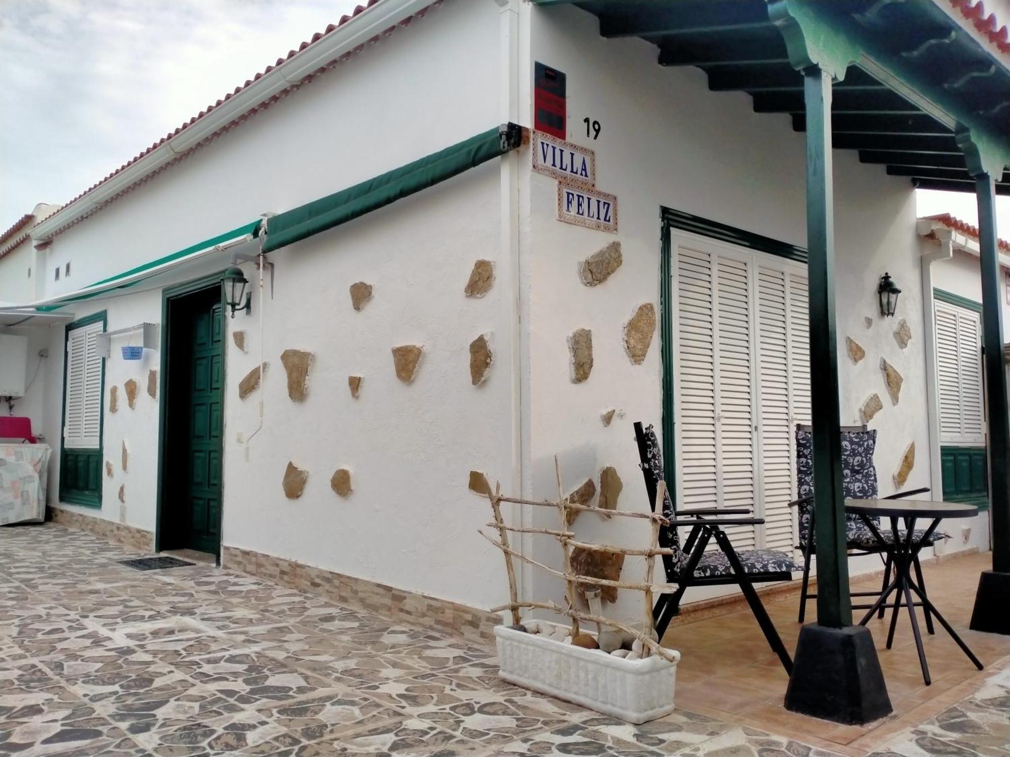 Villa Feliz Abades  Exterior photo